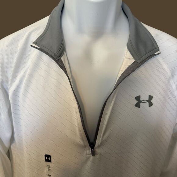 New With Tags Mens UNDER ARMOUR Heat Gear 1/2 Zip Size Small - Picture 2 of 10